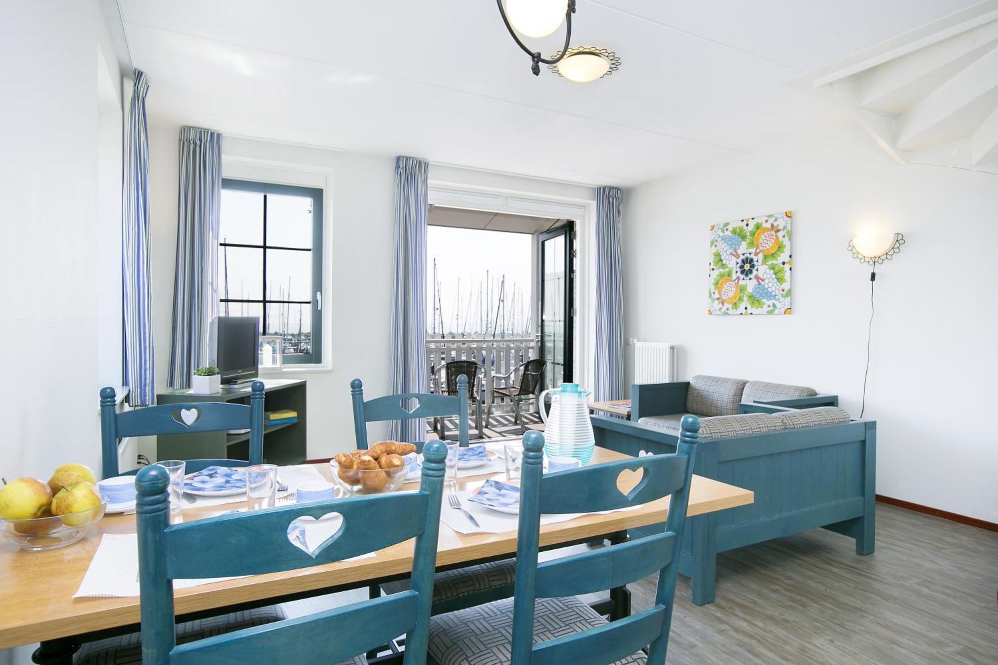 Roompot Hotel Marinapark Volendam Esterno foto
